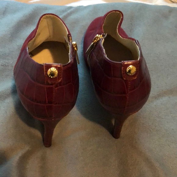 Pumps - Picture 3 of 3